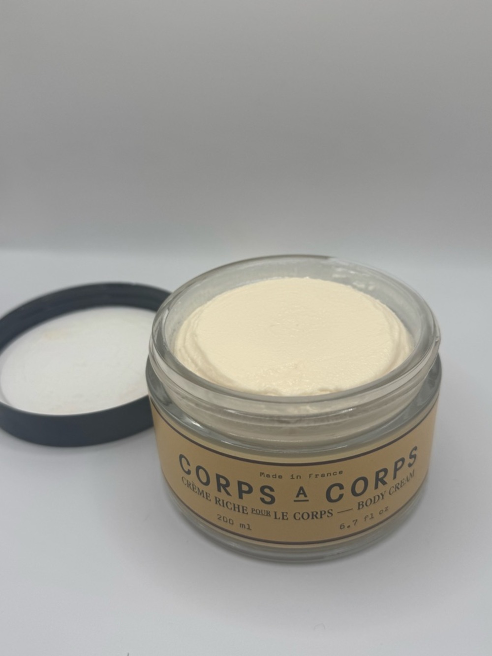 $75 MSRP Corps A Corps Creme Riche pour Le Corps Body Cream